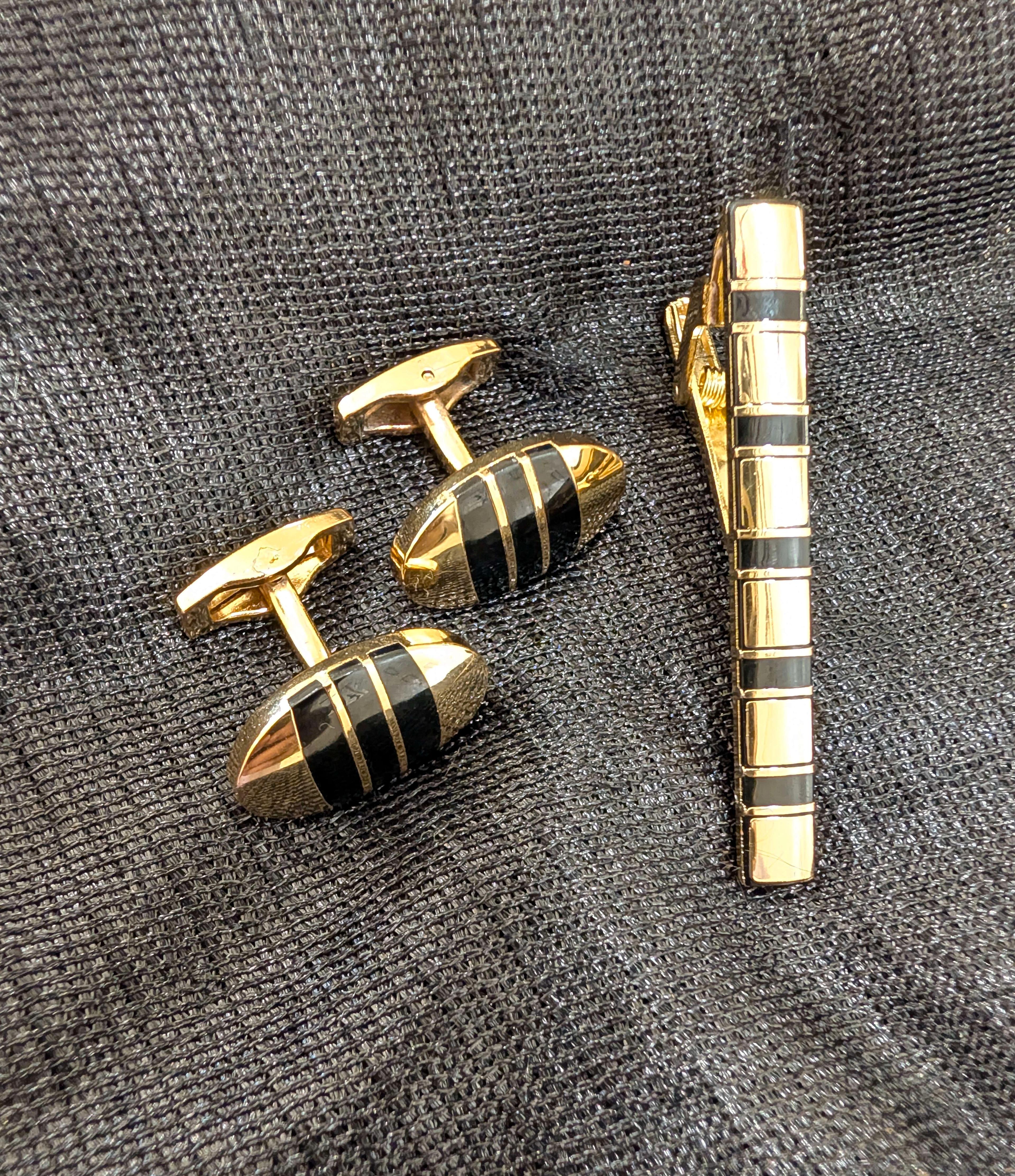 Oval Golden Cufflinks Set - Thumbnail 2